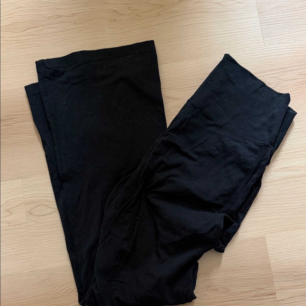 Aritzia Flare Slit Legging